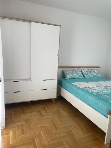 TiM LUX 3, Čačak (fotografie 8)