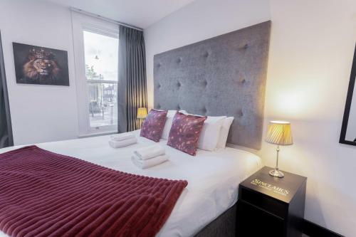 Peaky Blinders Accommodation & Bar - image 3