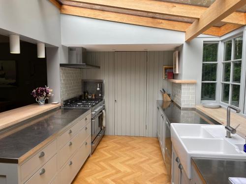 Kitchen, Willow Cottage in Studland