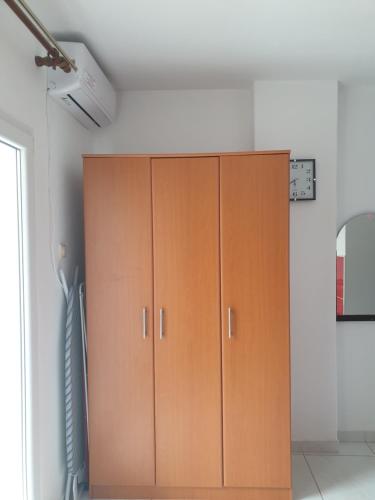 One-Bedroom Apartment with Sea View image 5