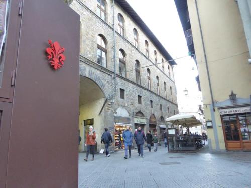 Arch Apartment Duomo - Florence 3