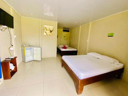 2 double beds