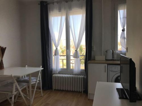 Beau studio lumineux 5min du RER Bagneux - Location saisonnière - Bagneux