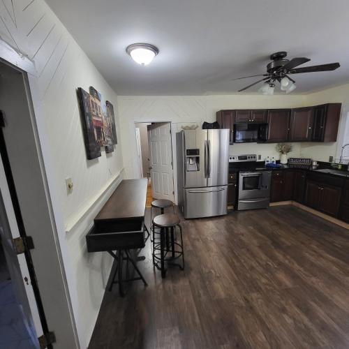 Majestic Living close to Boston- Family and group friendly in Stoughton, USA