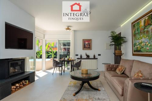 zonă comună salon/TV, Le Coin - Mediterranean Pool House Palamós (Le Coin - Mediterranean Pool House Palamos) in Palamos