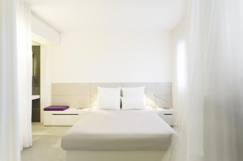 Novotel Suites Perpignan Centre Hotel - image 5