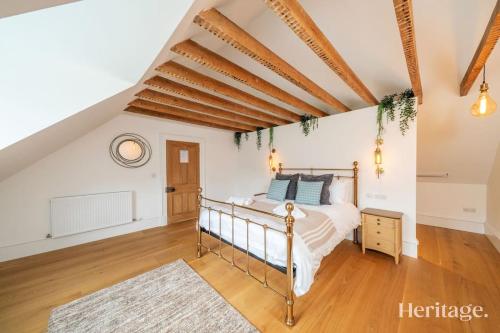 Kirkton Family Farmhouse with Hot Tub, Alford, Aberdeenshire in Kildrummy