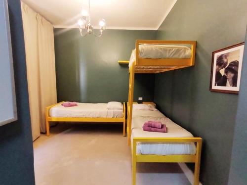 Triple Room with Private Bathroom