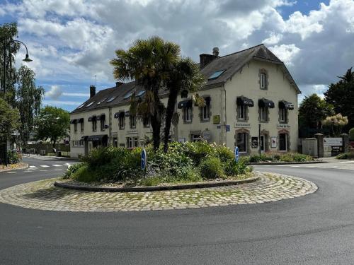 . BRIT HOTEL Essentiel PONTIVY - ROBIC