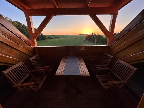 Farma Bláto - Apartmány Sýpka a glamping, Uhlířské Janovice (foto 8)