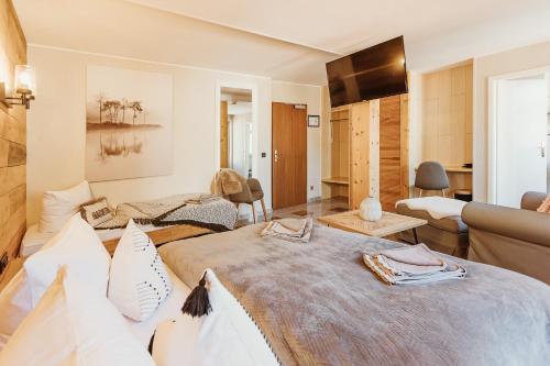 Triple Room with Terrace