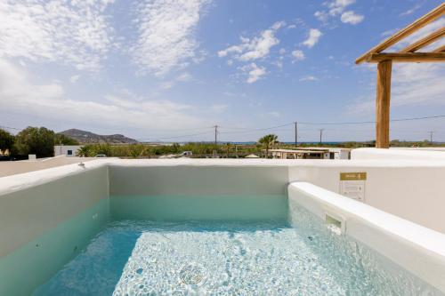Naxos Finest - image 14