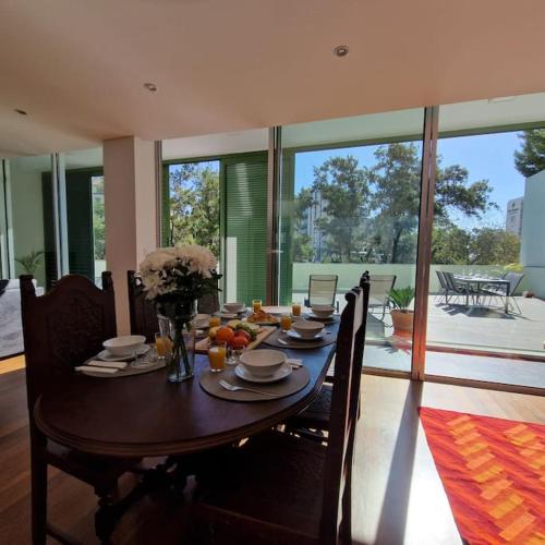Upscale, spacious & peacefull 3-bedroom apartment, Funchal (foto 6)