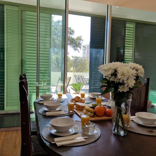 Upscale, spacious & peacefull 3-bedroom apartment, Funchal (foto 9)