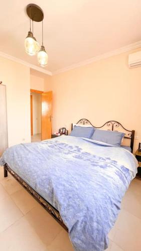 Ideally Located - Fully equipped 2 Bedrooms flat
