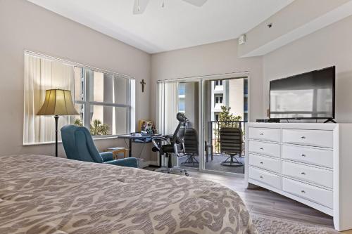 Premier Oceanwalk Corner Unit Resort Amenities Steps to Beach in New Smyrna Beach, USA