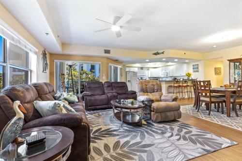 Coastal Bliss: Oceanwalk 9-301 with Sunset Views Resort Amenities in New Smyrna Beach, USA