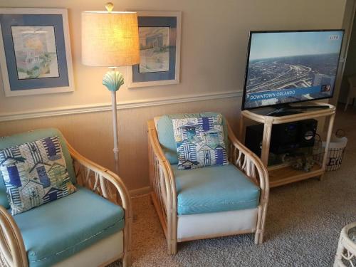 Prime Location Pool Views Oceanview Gem Chateau by the Sea 22B in New Smyrna Beach, USA