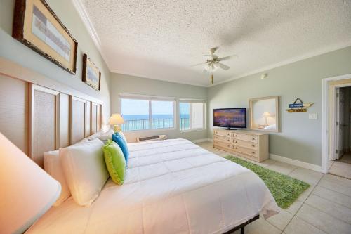 Palmetto Beachfront Hotel