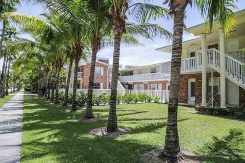 A szálláshely kívülről, BRAND NEW! Lovely 1 Bedroom with Pool by the Beach in Key Biscayne (FL)