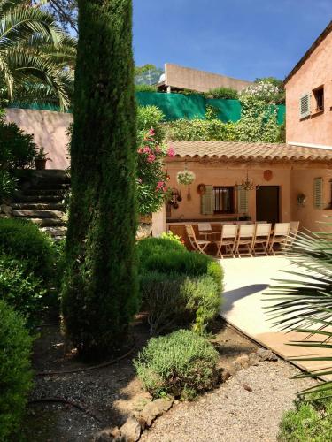 Esterno, La Pokade in Trois Moulins