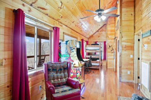 Cabin In The Smokeys in Gatlinburg, USA
