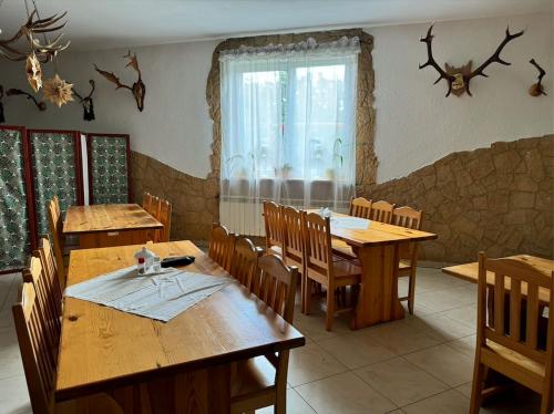 Ресторан, Zajazd Gajówka (Zajazd Gajowka) in Звежинец 
