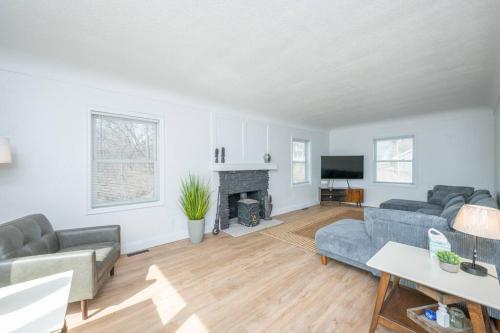 In town, private acreage! in Des Moines, USA