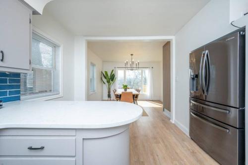 In town, private acreage! in Des Moines, USA