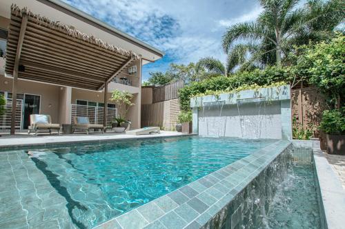 Tamarindo Bay Boutique Hotel, Apartments & Suites - 수영장