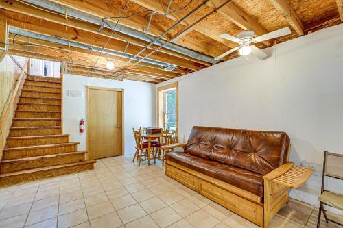 Charming Pentwater Home with Fire Pit and Yard! Charming Pentwater Home with Fire Pit and Yard!