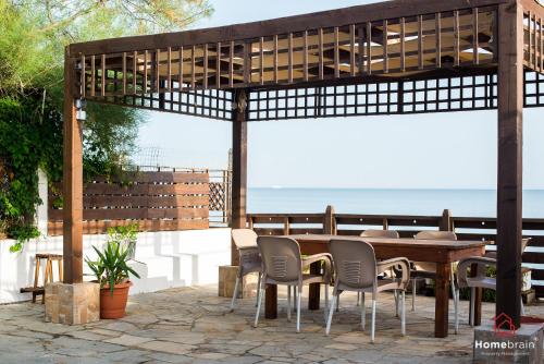Sea Side House
