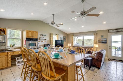 Rutledge Hilltop Home on Cherokee Lake with Decks! in Rutledge, USA