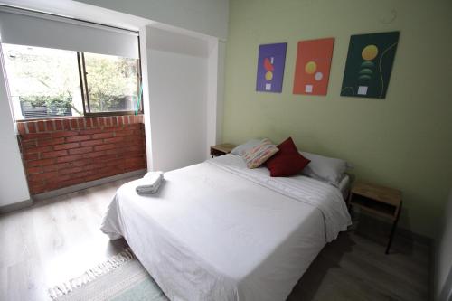 Alojamiento en apartamento cerca a Provenza - MAN203 By Roots Rentals, Medellín (Foto 2)