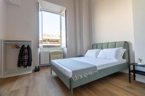 Joe Litty Rooms, Rzym