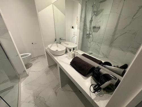 Two bedroom loft in the city center by the Meir, Amberes (foto 8)