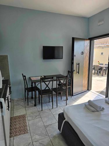 EFI APARTMENTS in Fanari