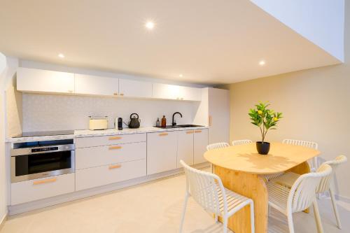 Vauban, Notre Dame de la Garde, 3 chambres, terrasse, jacuzzi, Marseille (photo 10)