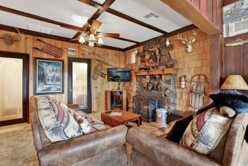 Moon escape #1961 in Big Bear Lake, USA