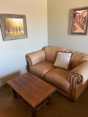 Rawlins Western Lodge – Rawlins, WY