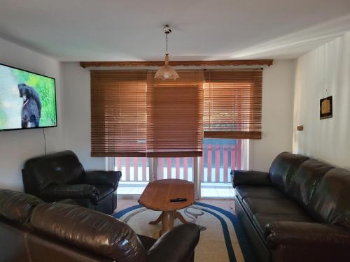 Three-Bedroom Villa image 10