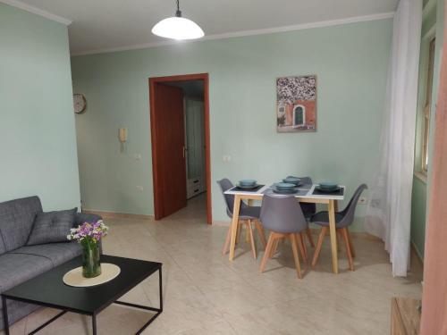 Bevis apartment, Tirana (photo 7)