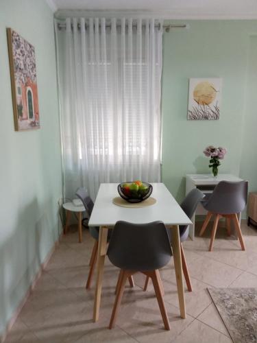 Bevis apartment, Tirana (photo 8)