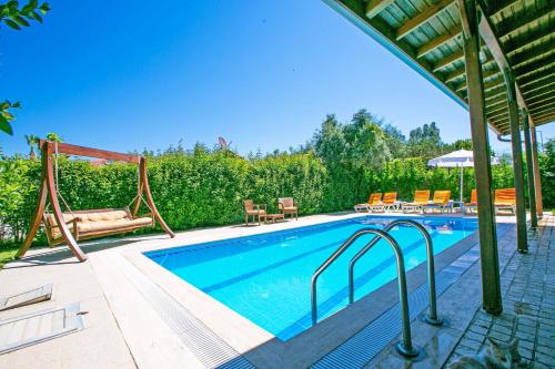 Paradise Town Villa Hazel - image 13
