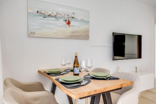 บริการและสิ่งอำนวยความสะดวก, Ultimate Rentals - Heerlijk Appartement Op Loopafstand Van Het Strand - Gezamenlijk Zwembad in เอล ปาไรโซ