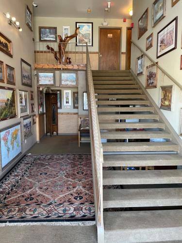 Rawlins Western Lodge – Rawlins, WY