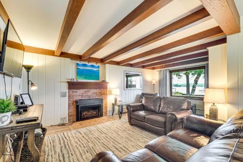 Modern Torch Lake Cottage with Dock and Fire Pit! - image 6