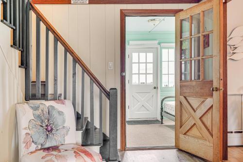 Modern Torch Lake Cottage with Dock and Fire Pit! - image 11
