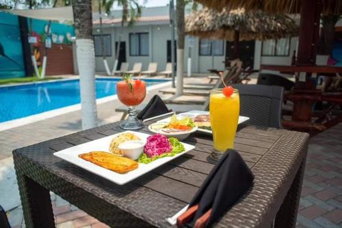 Mi Tierra Hotel y Restaurante - Photo 4