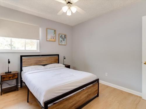 Charming 5 Bedroom Granada Hills House with Pool, Los Angeles (photo 6)